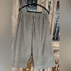 CP Shades Crop Corduroy shown w/Bryn Walker, Magnolia Pearl & Brunello Cucinelli